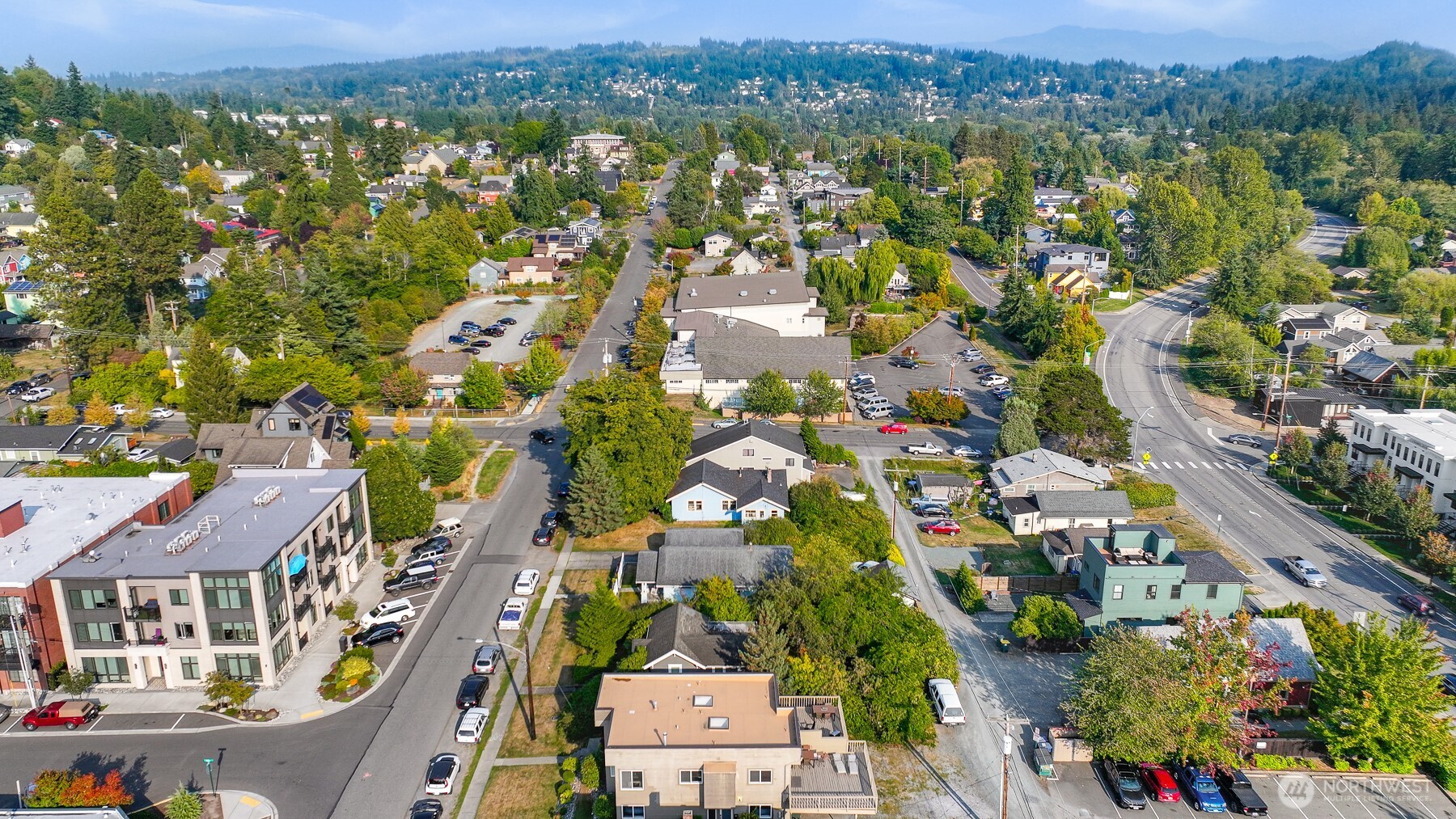 1302 Larrabee Avenue