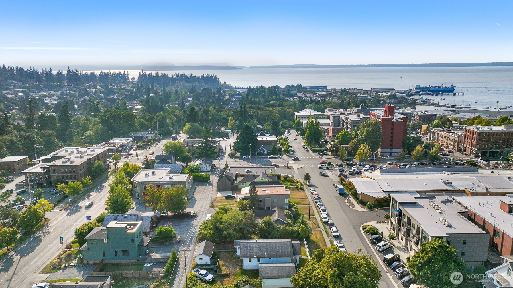 1302 Larrabee Avenue