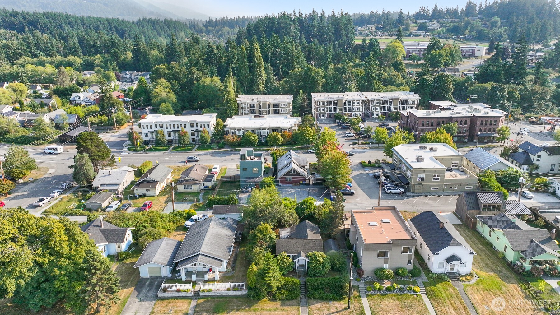 1302 Larrabee Avenue