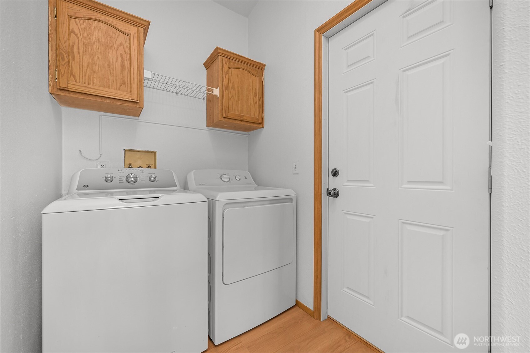 2400 Donovan Avenue Unit: 38A