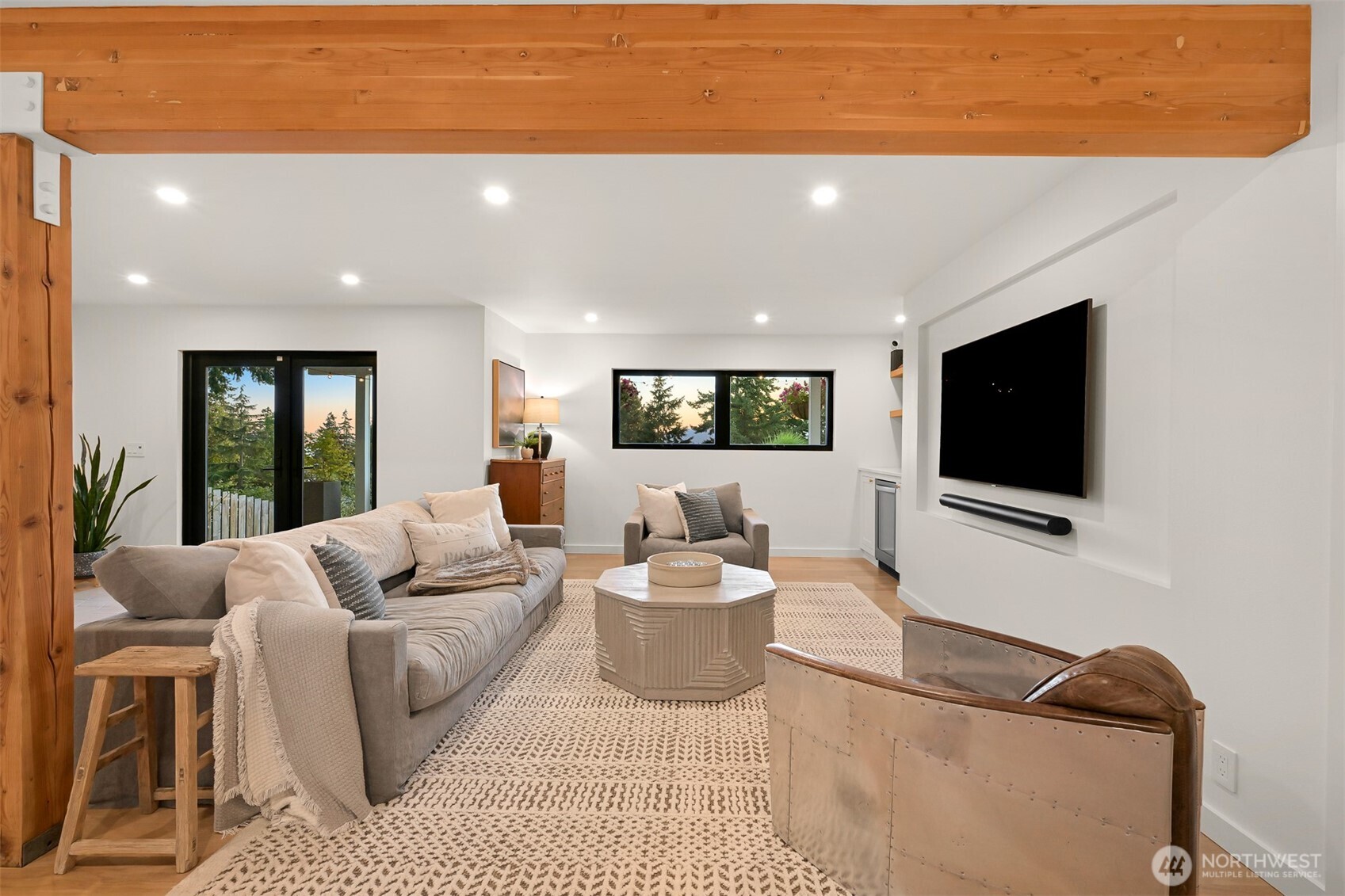 405 Bayside Road