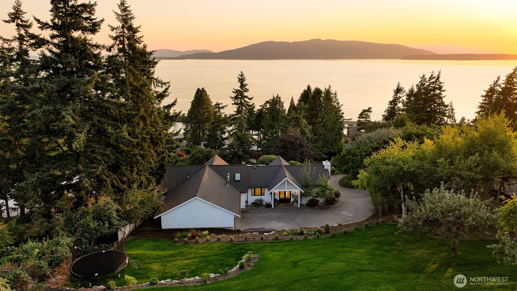 405 Bayside Road