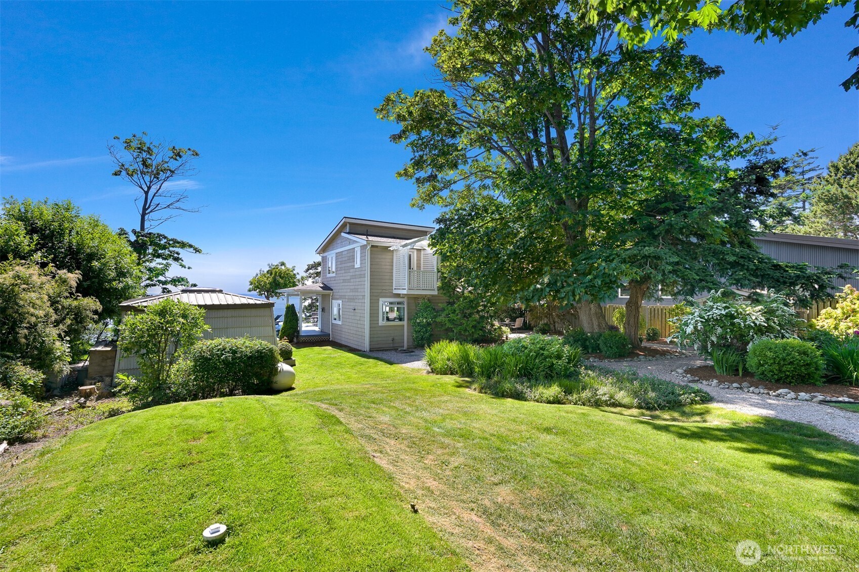 5551 Maple Way