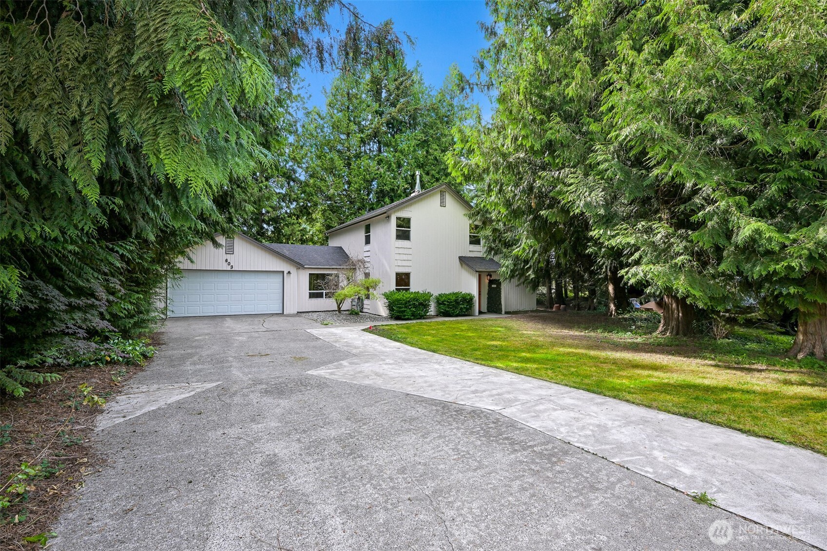 603 N Forest Court