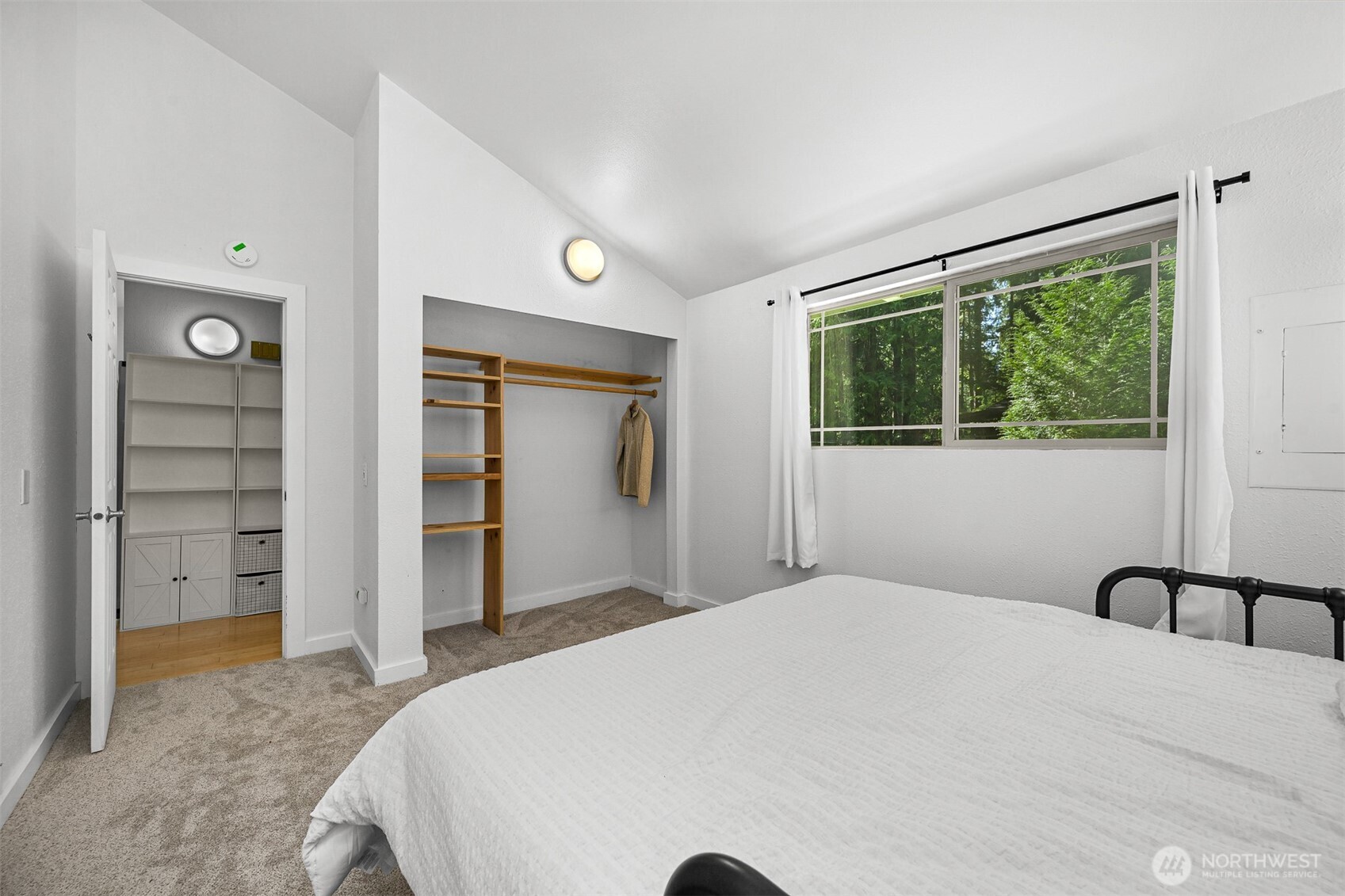 1 Sugarpine Place