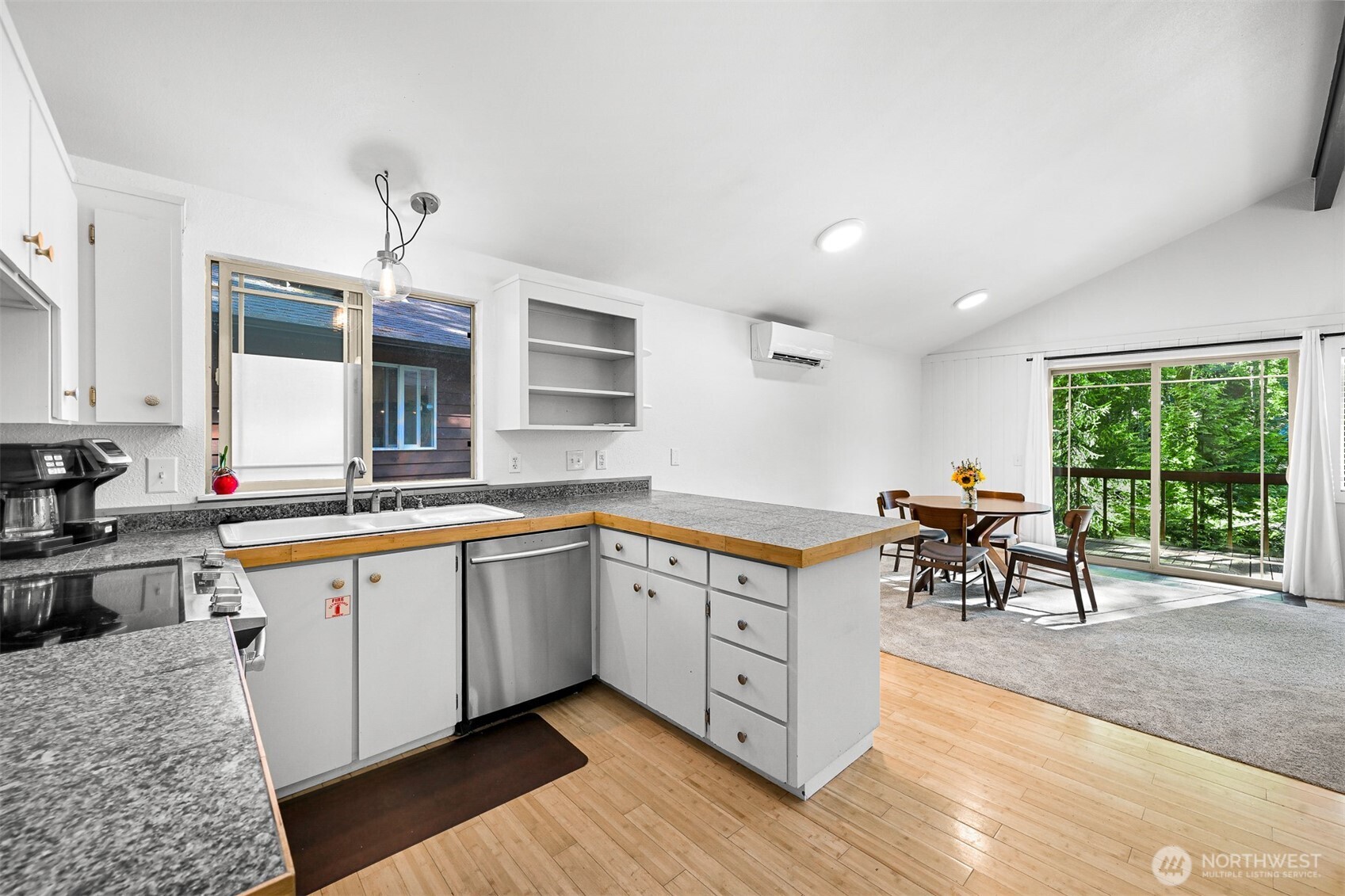 1 Sugarpine Place