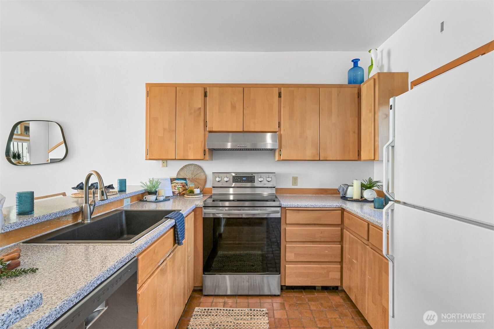 9499 Semiahmoo Parkway Unit: B-8