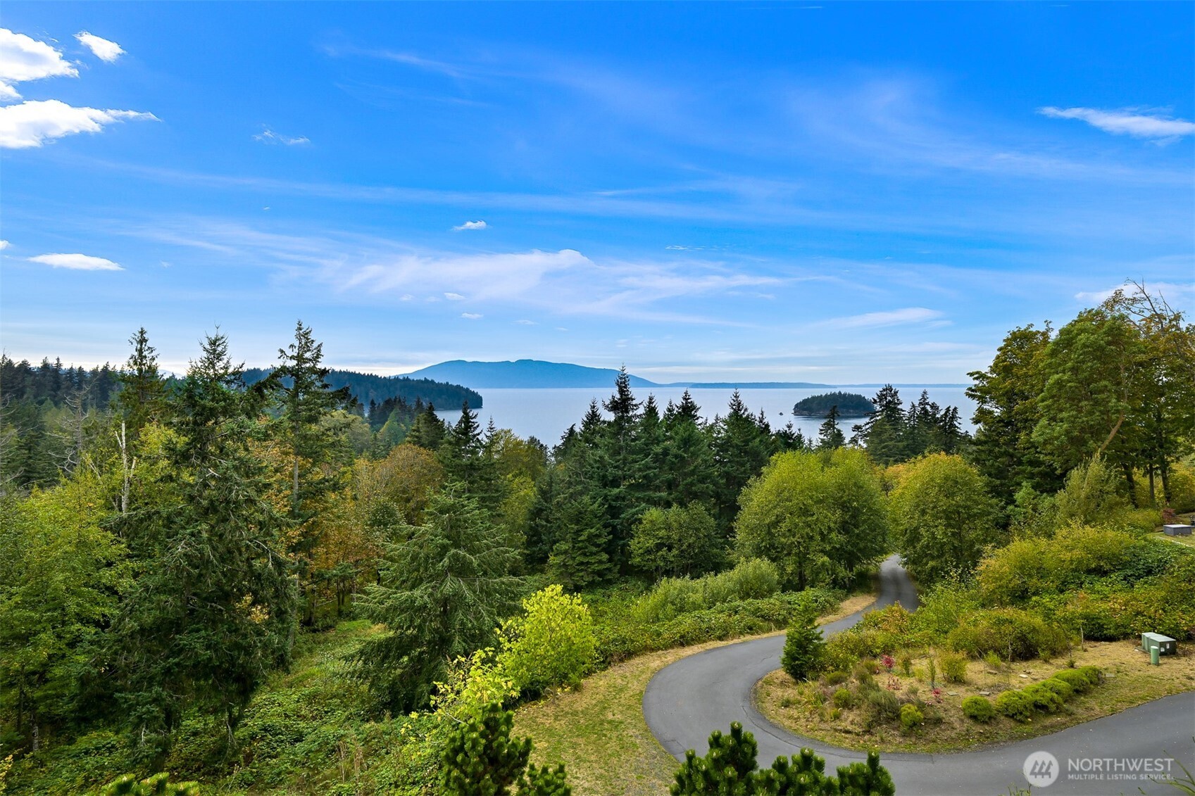 820 Chuckanut Drive