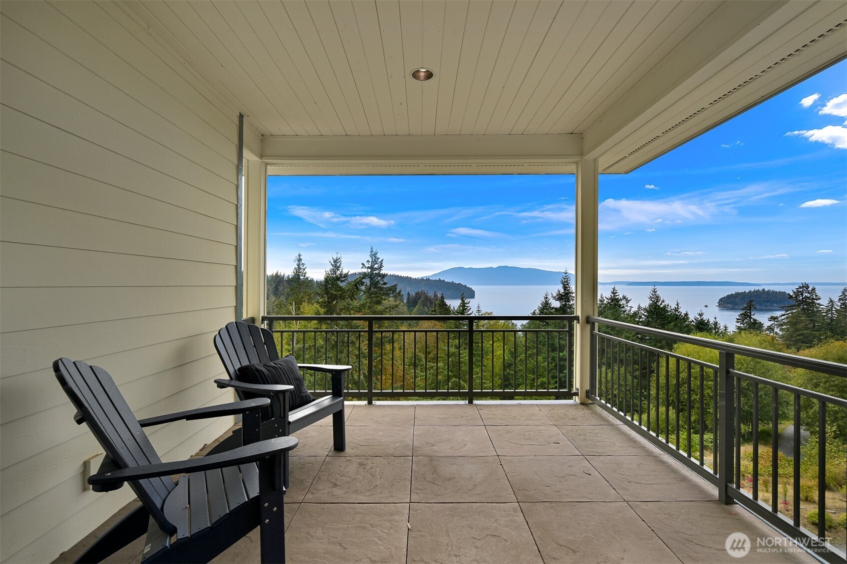 820 Chuckanut Drive