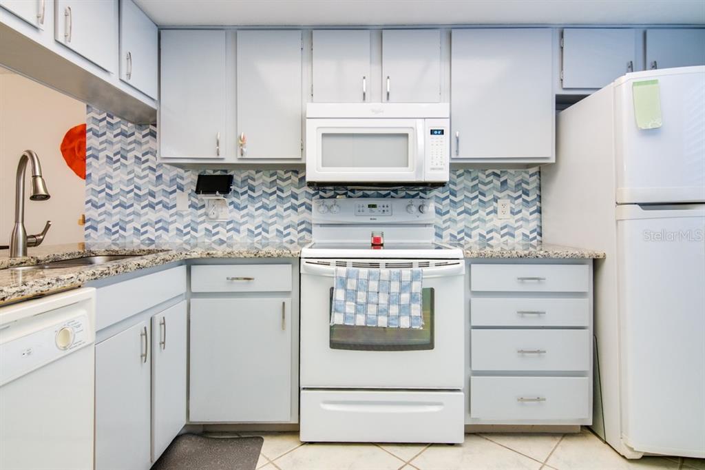 409 MEADOW LANE Unit: 409