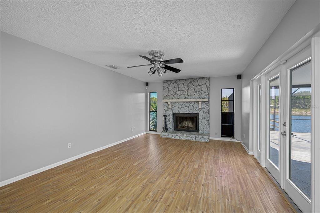 3151 LAKESTONE DRIVE