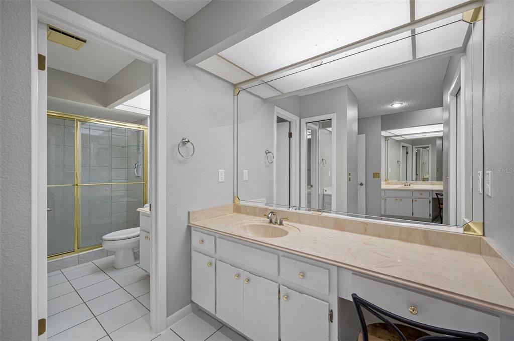 3151 LAKESTONE DRIVE