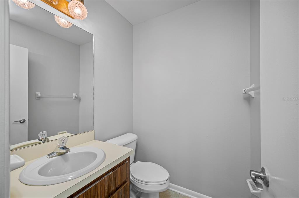 3151 LAKESTONE DRIVE