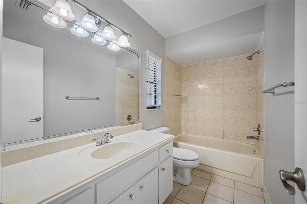 3151 LAKESTONE DRIVE