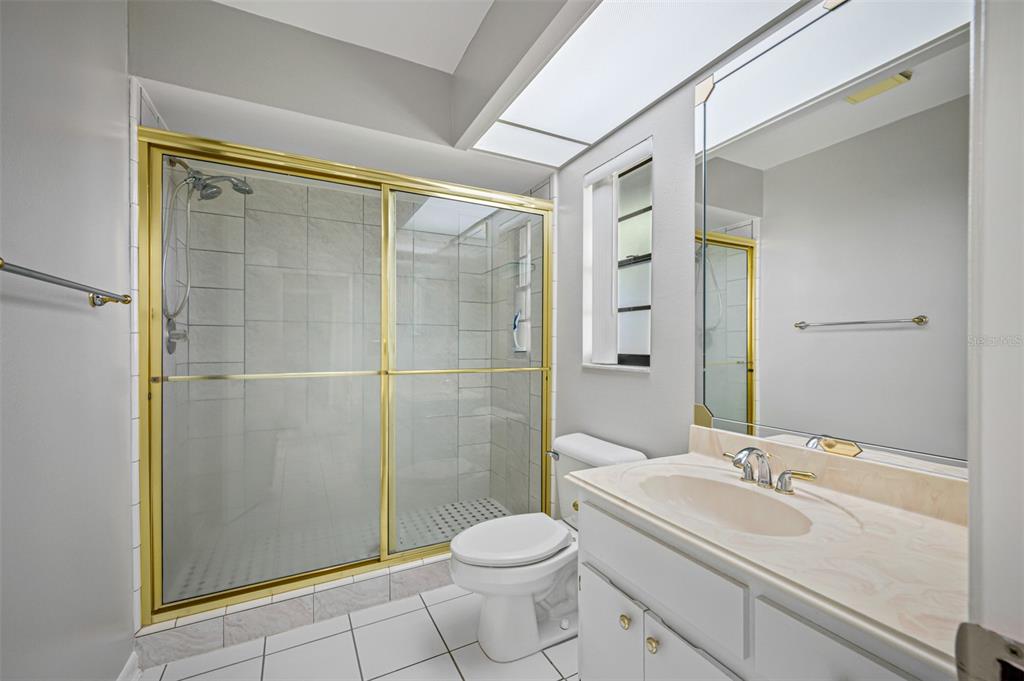 3151 LAKESTONE DRIVE