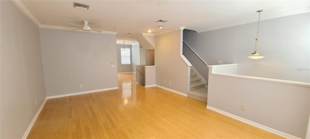 3035 POINTEVIEW DRIVE