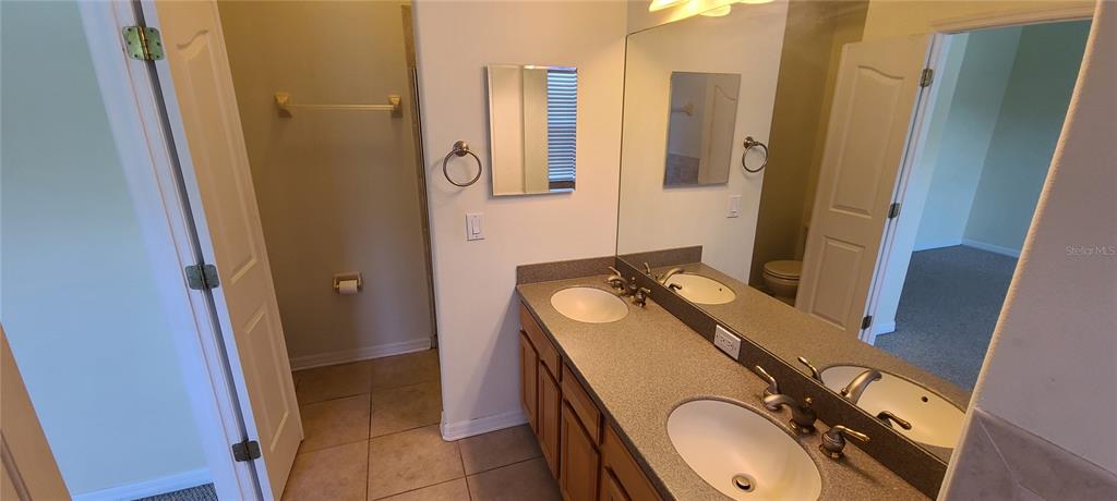 3035 POINTEVIEW DRIVE