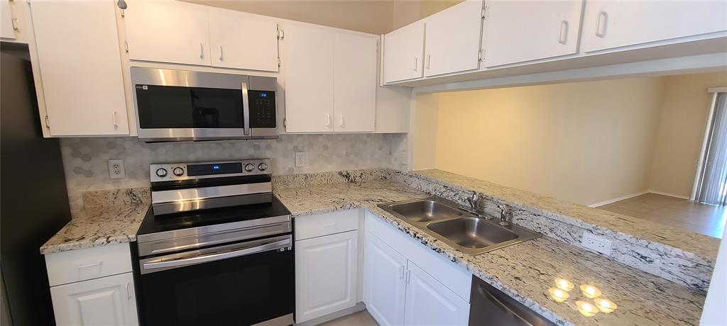 6320 BAYSIDE KEY DRIVE