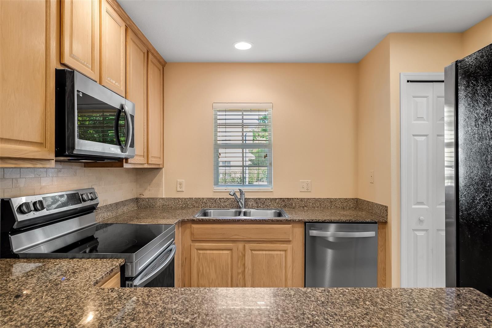 9408 COOPERVILLE COURT