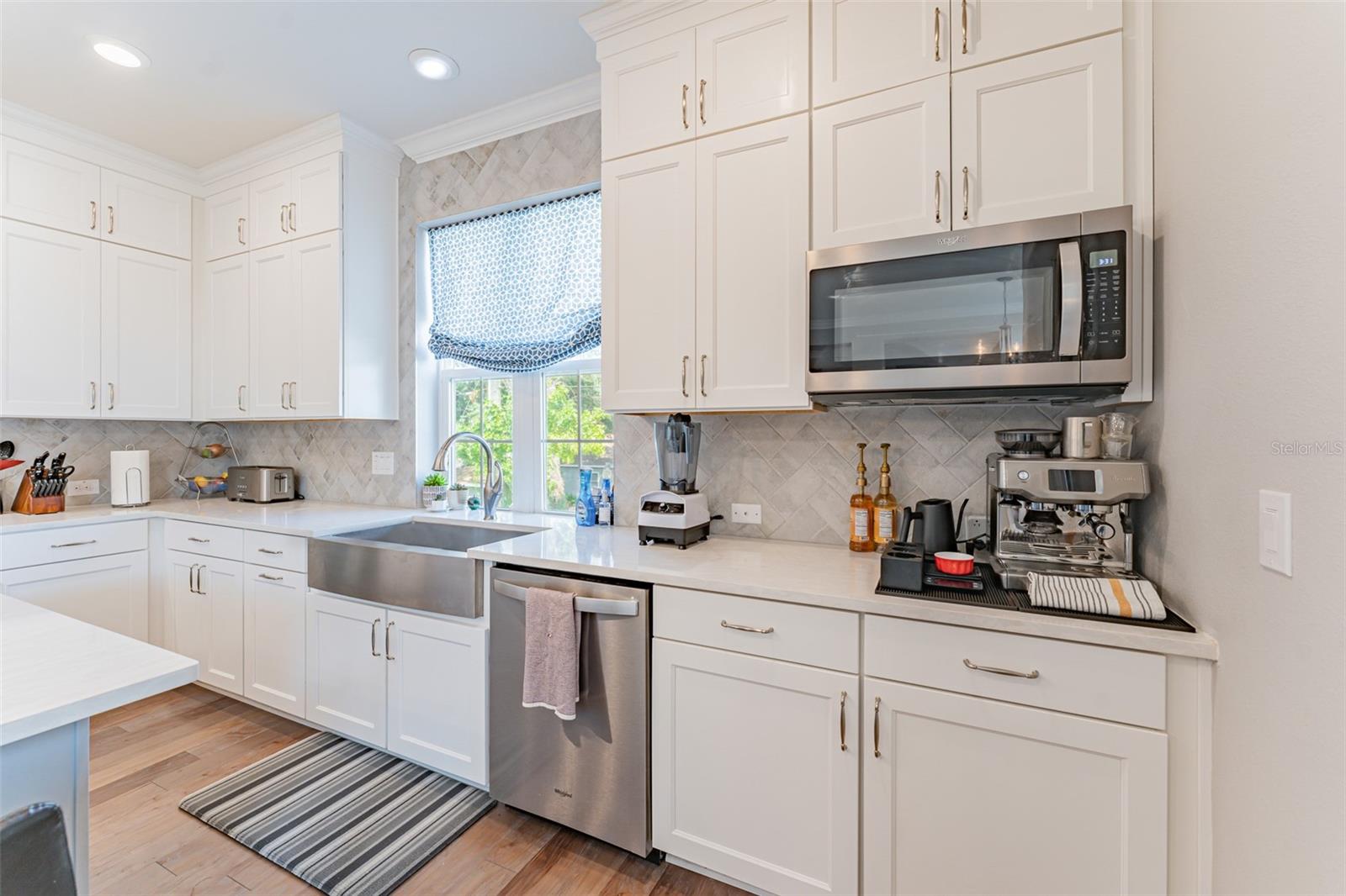 404 S MELVILLE AVENUE Unit: 3