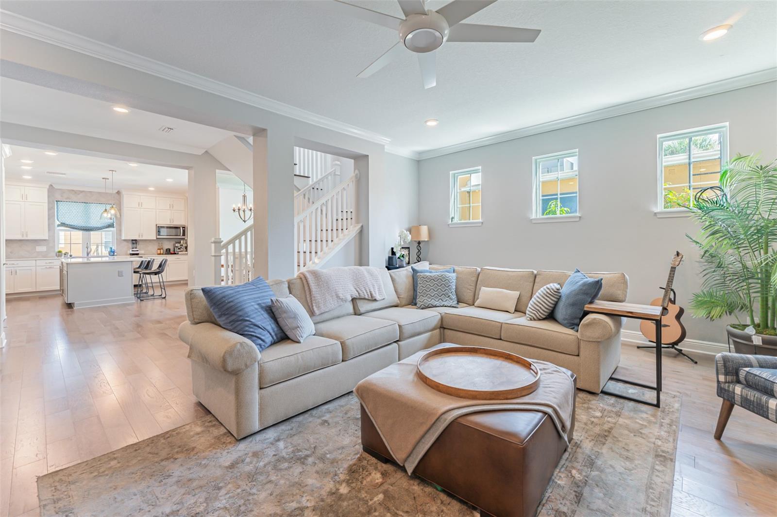 404 S MELVILLE AVENUE Unit: 3