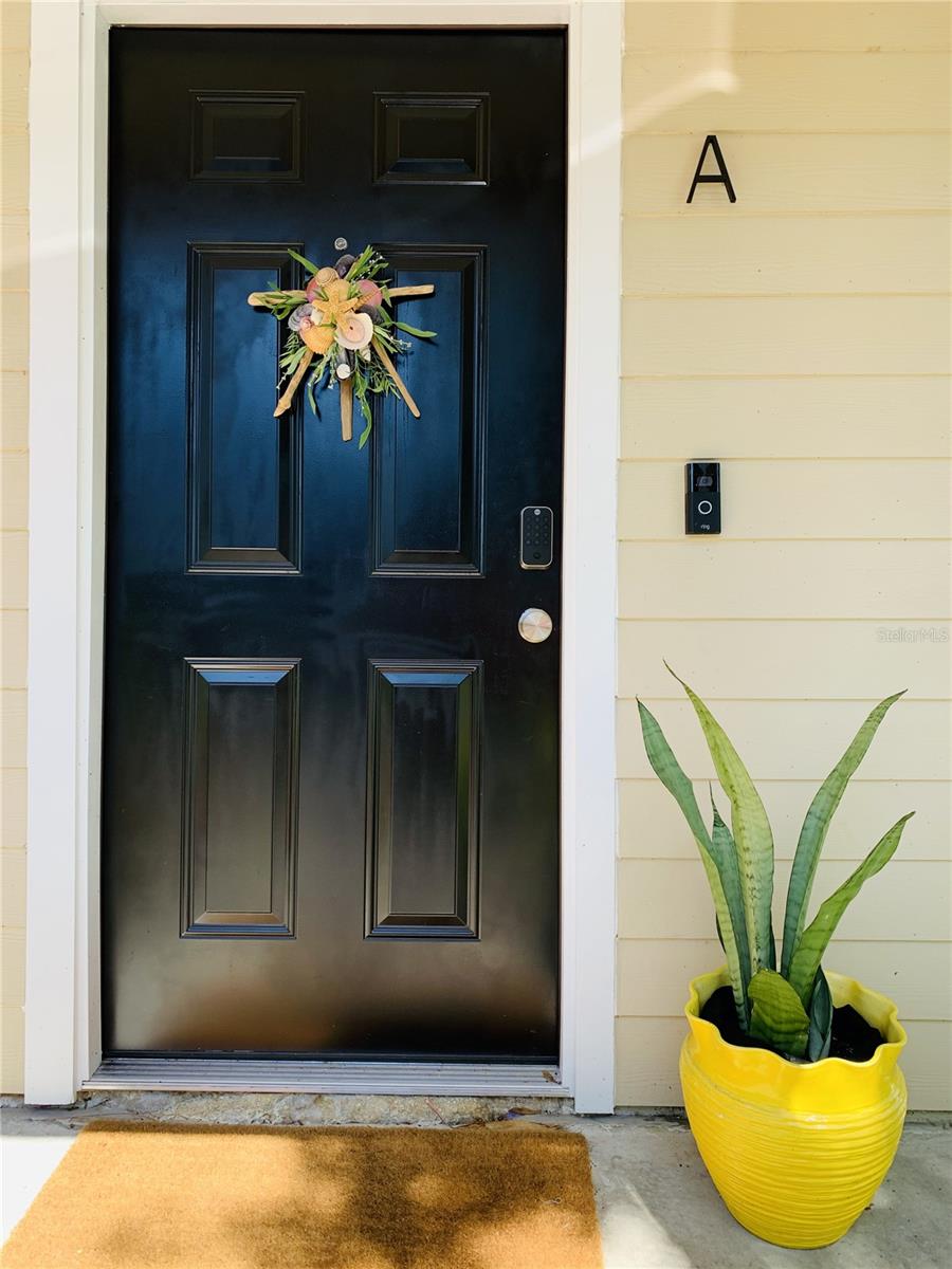 152 DOUGLAS ROAD W Unit: A