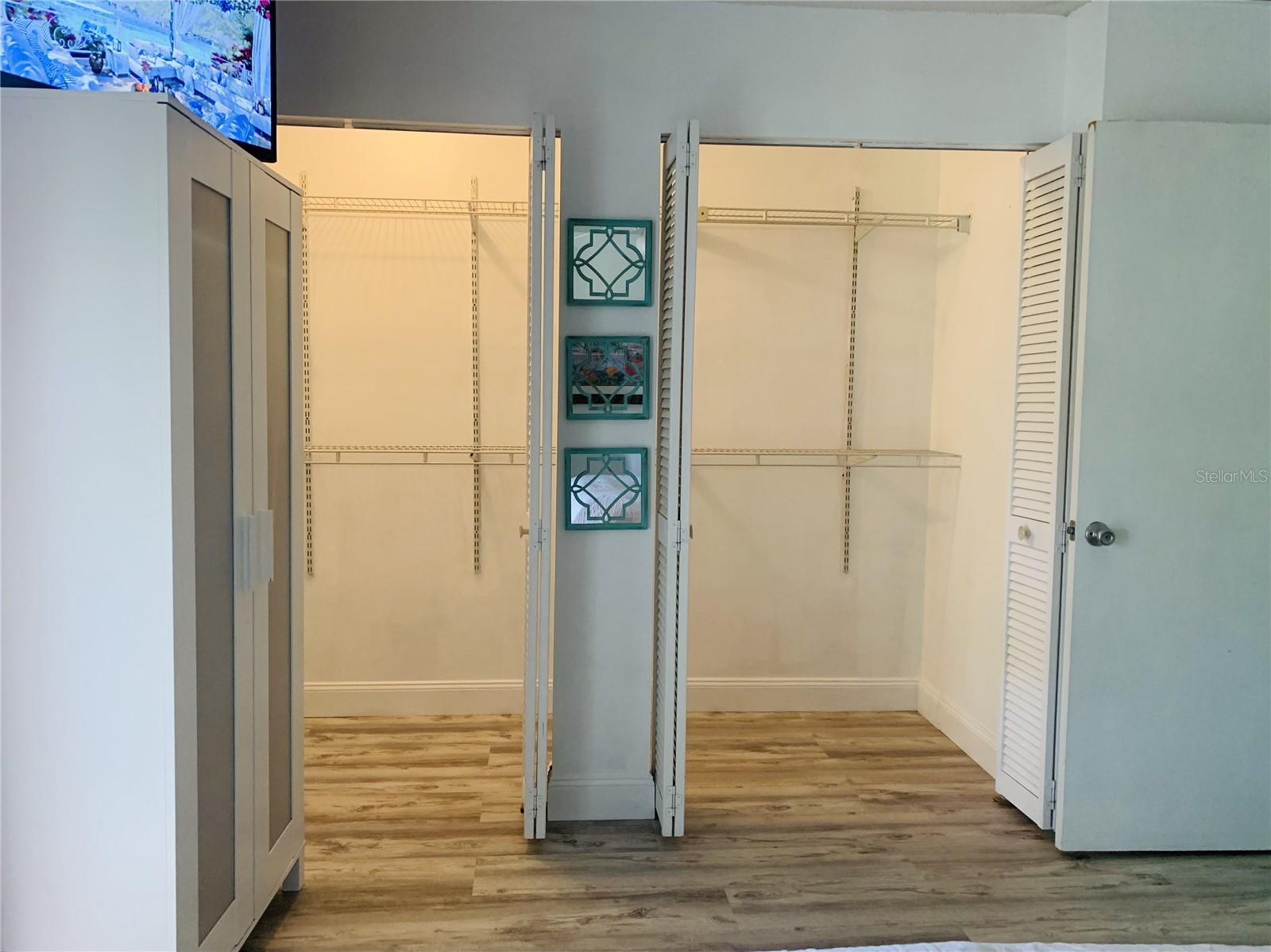 152 DOUGLAS ROAD W Unit: A