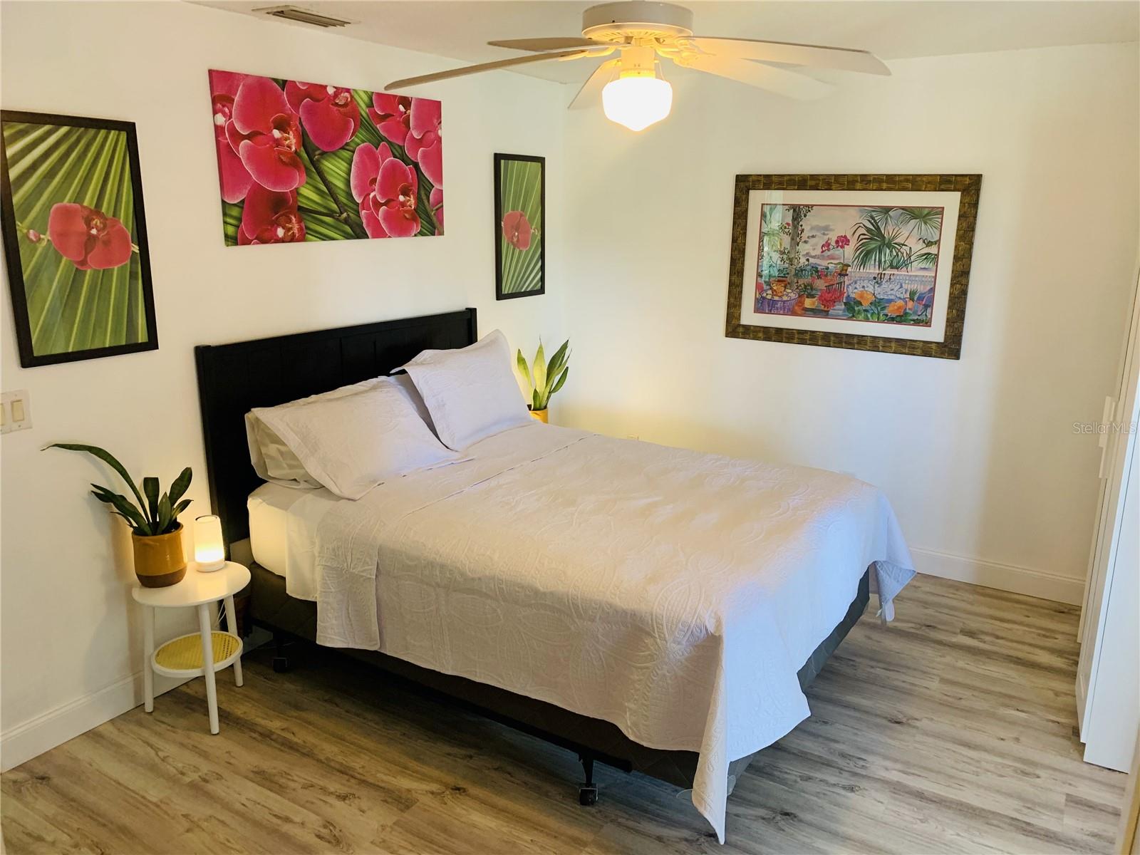 152 DOUGLAS ROAD W Unit: A