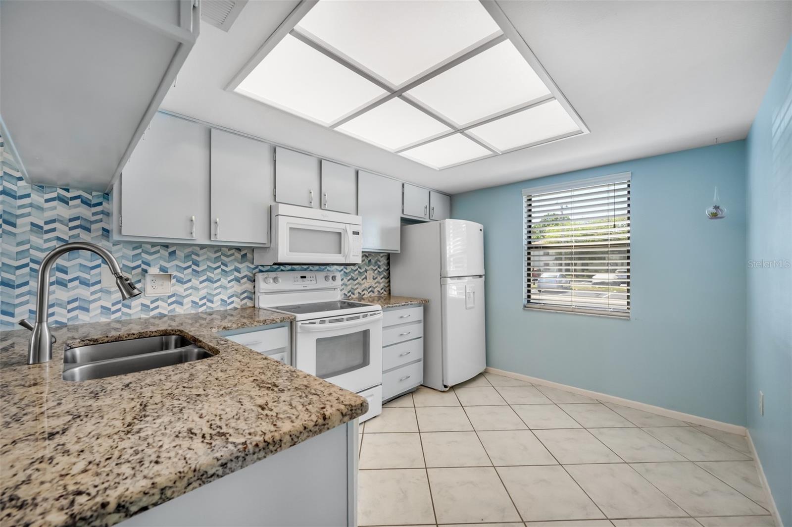 409 MEADOW LANE Unit: 409