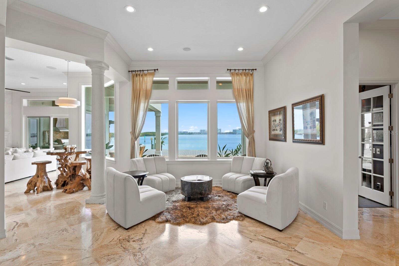 4111 CAUSEWAY VISTA DR