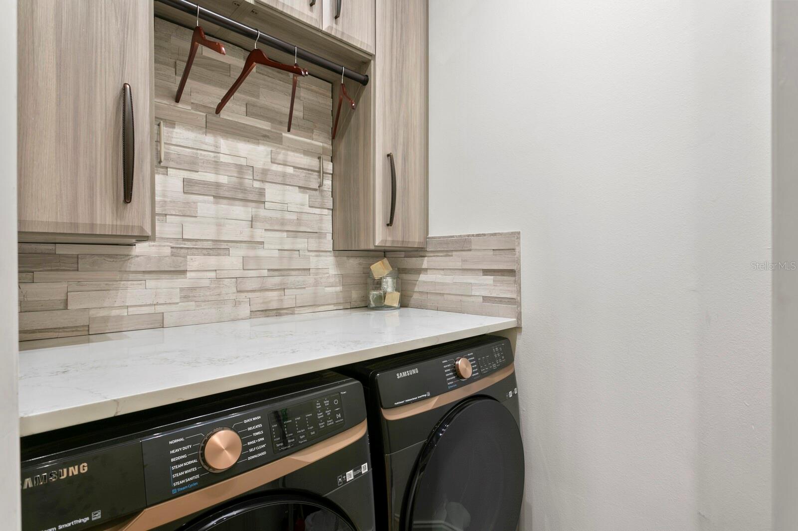 4111 CAUSEWAY VISTA DR