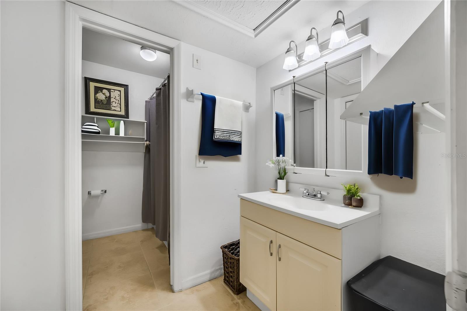 13695 ORANGE SUNSET DR #102