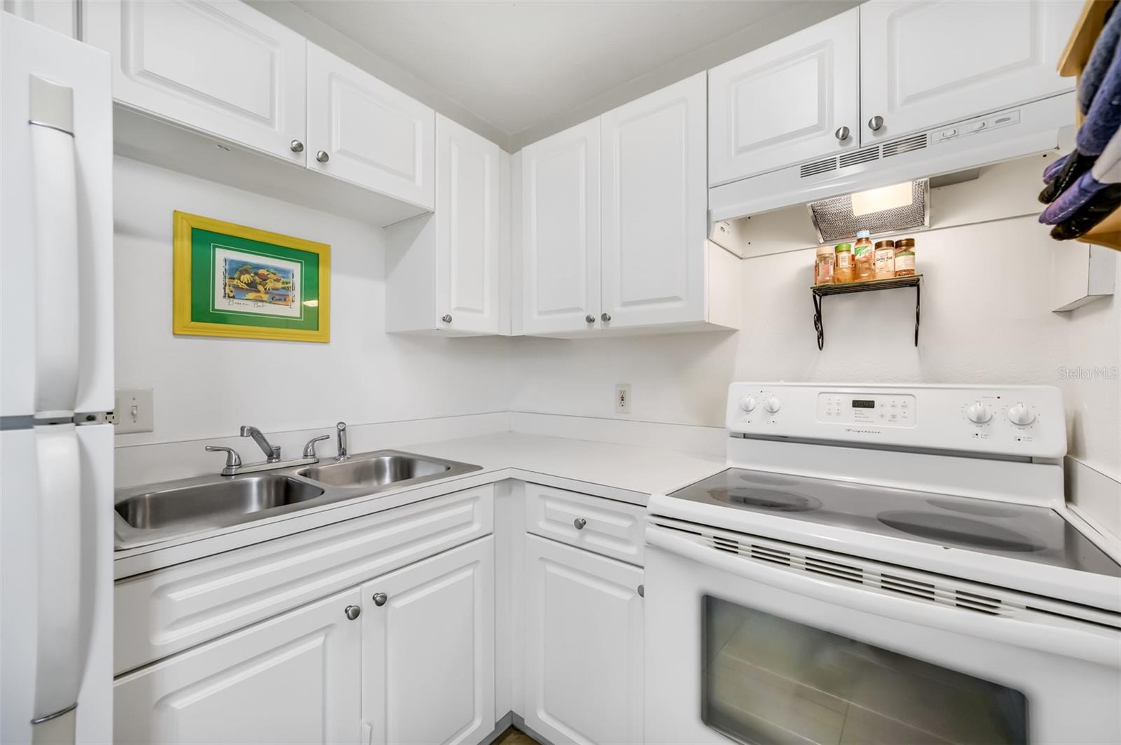 13695 ORANGE SUNSET DR #102