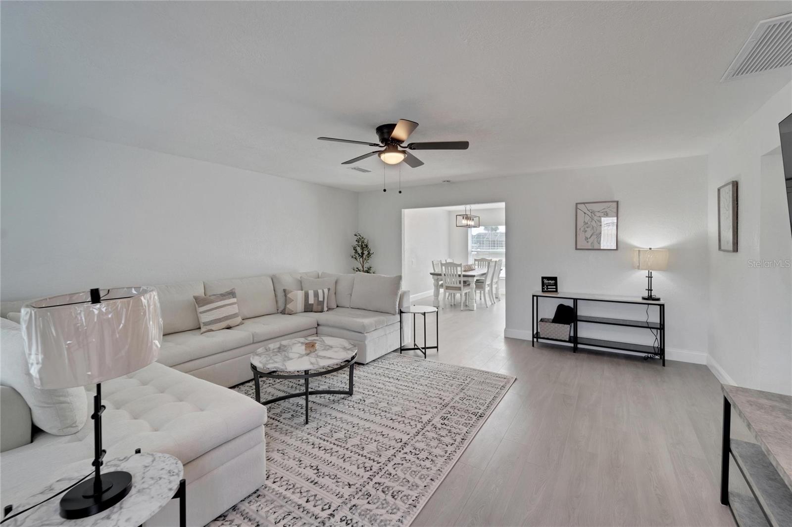 8726 THORNWOOD LN