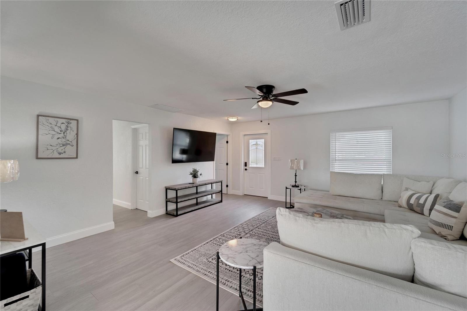 8726 THORNWOOD LN
