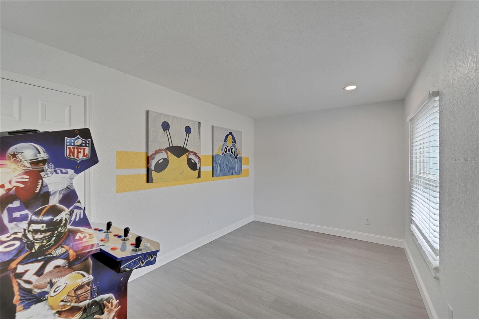 8726 THORNWOOD LN