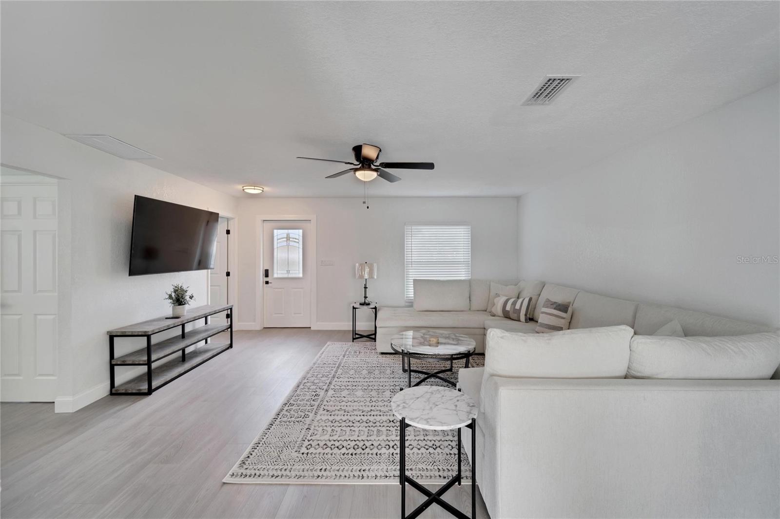 8726 THORNWOOD LN