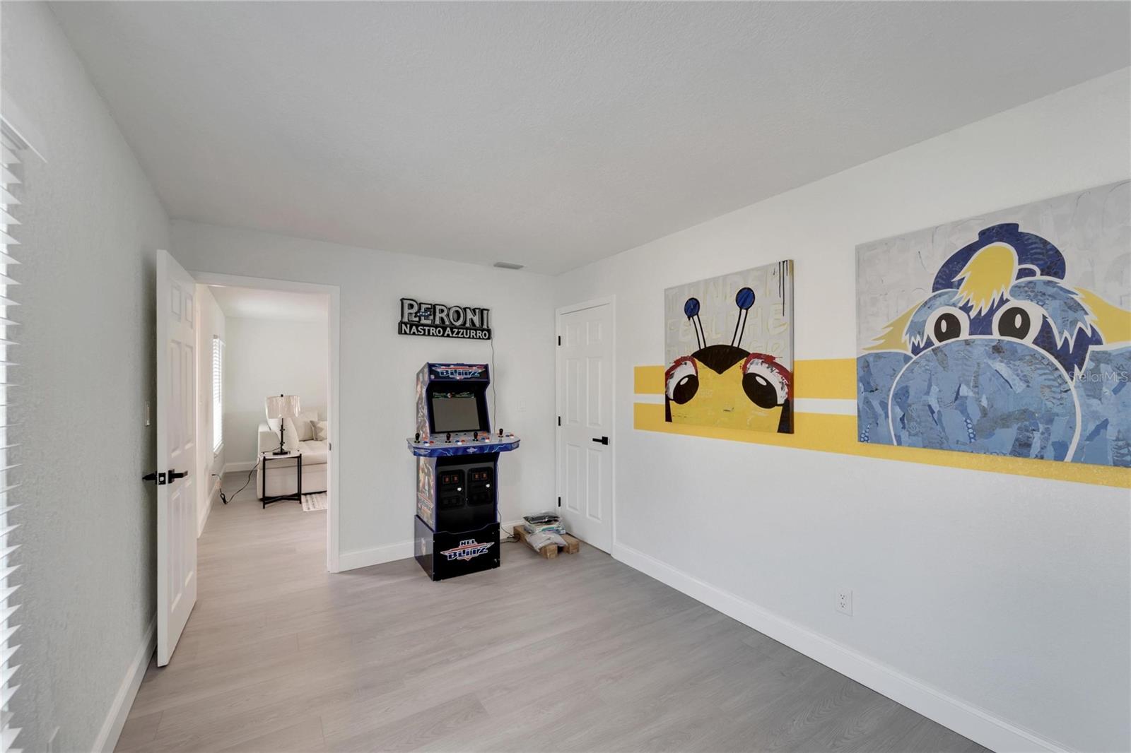 8726 THORNWOOD LN