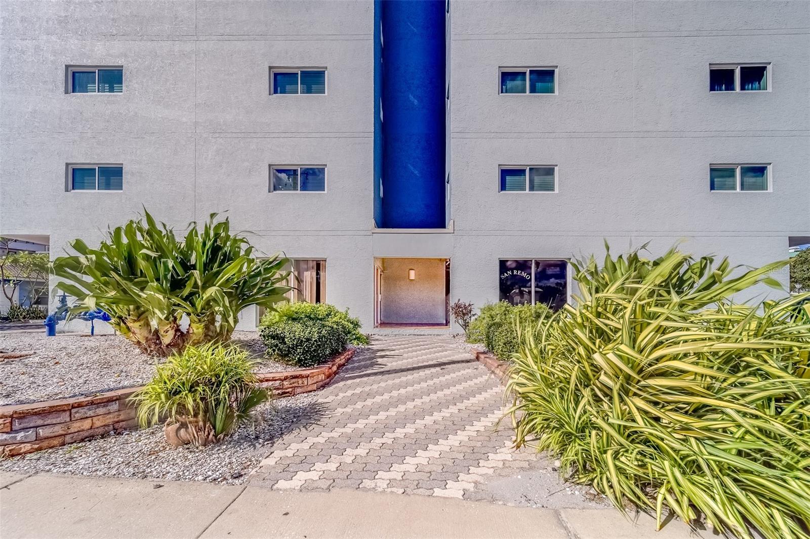 18320 GULF BLVD #303