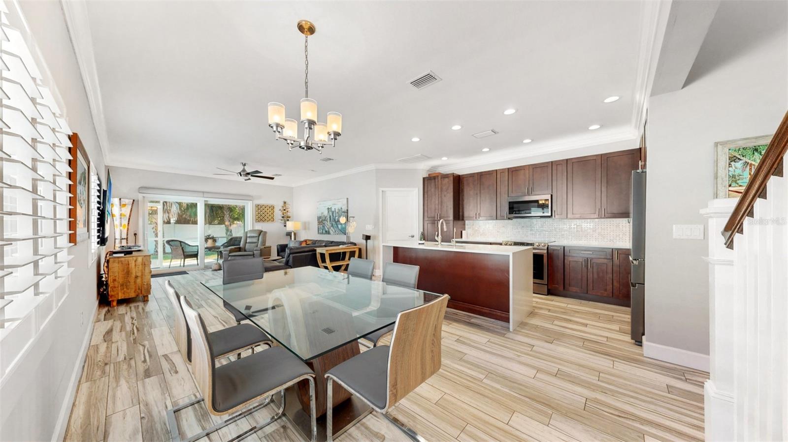 1957 WHITNEY OAKS BLVD