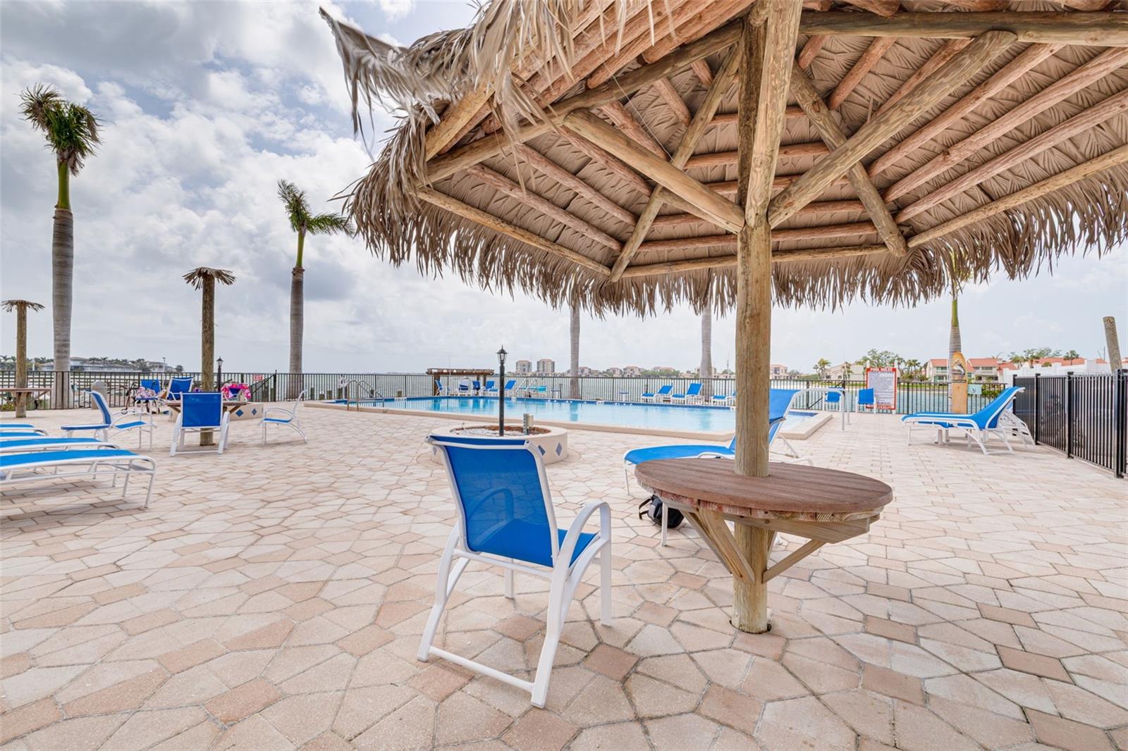 5220 BRITTANY DR S #210