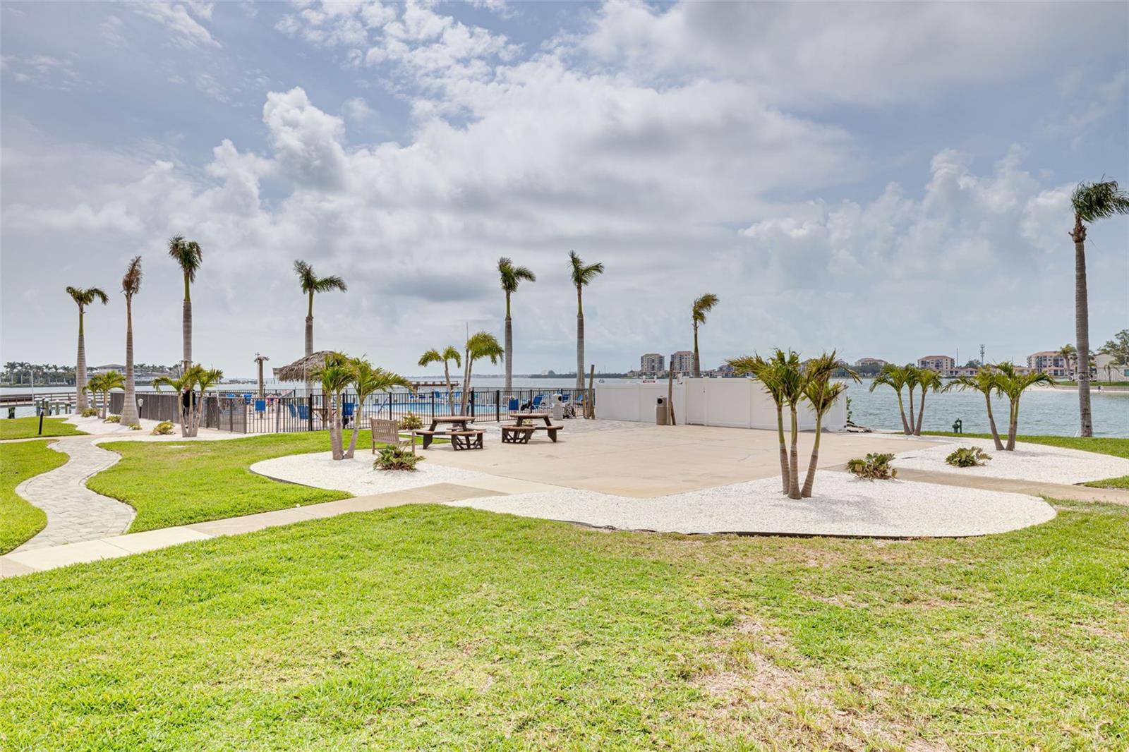 5220 BRITTANY DR S #210