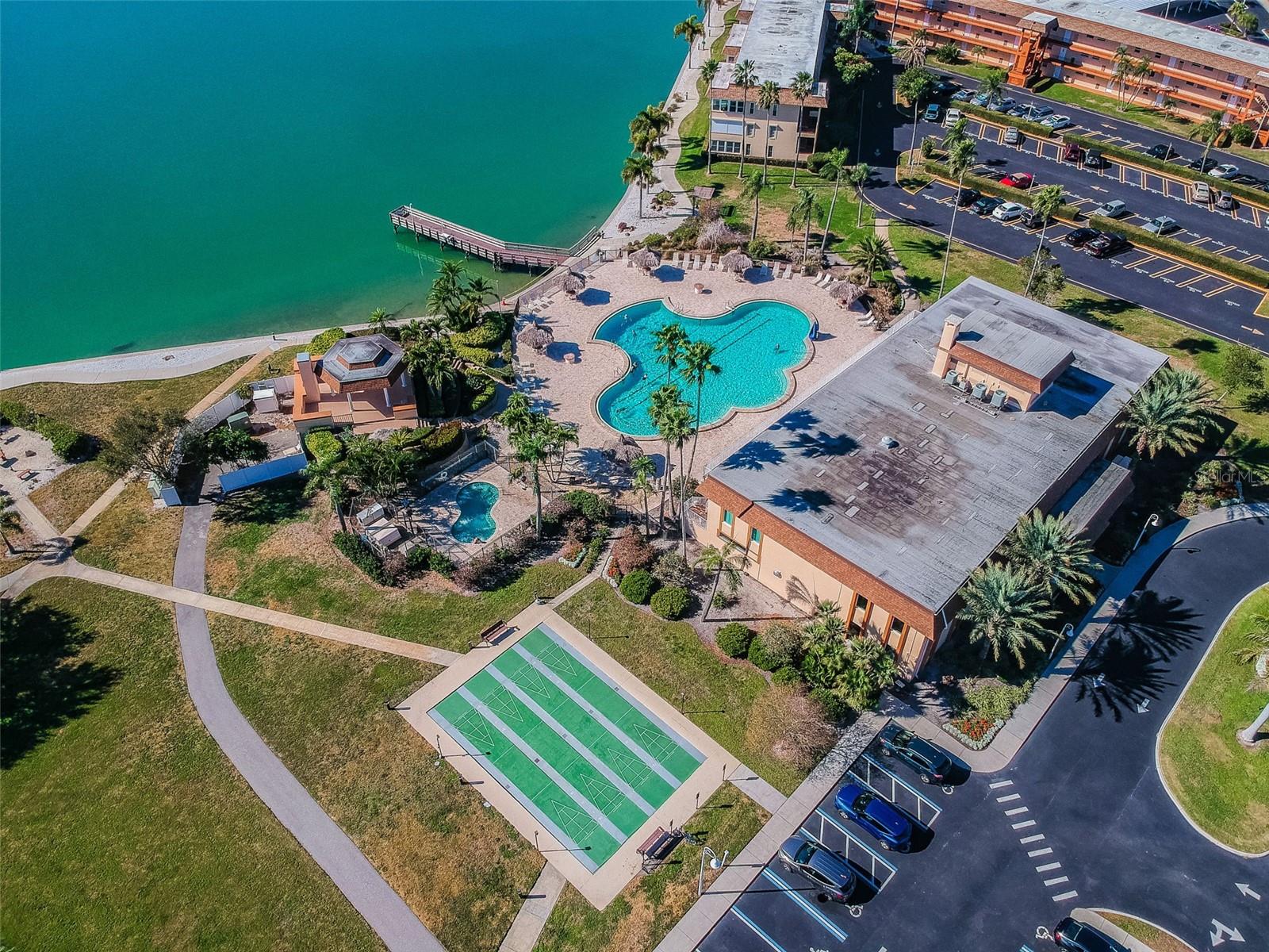 5220 BRITTANY DR S #210