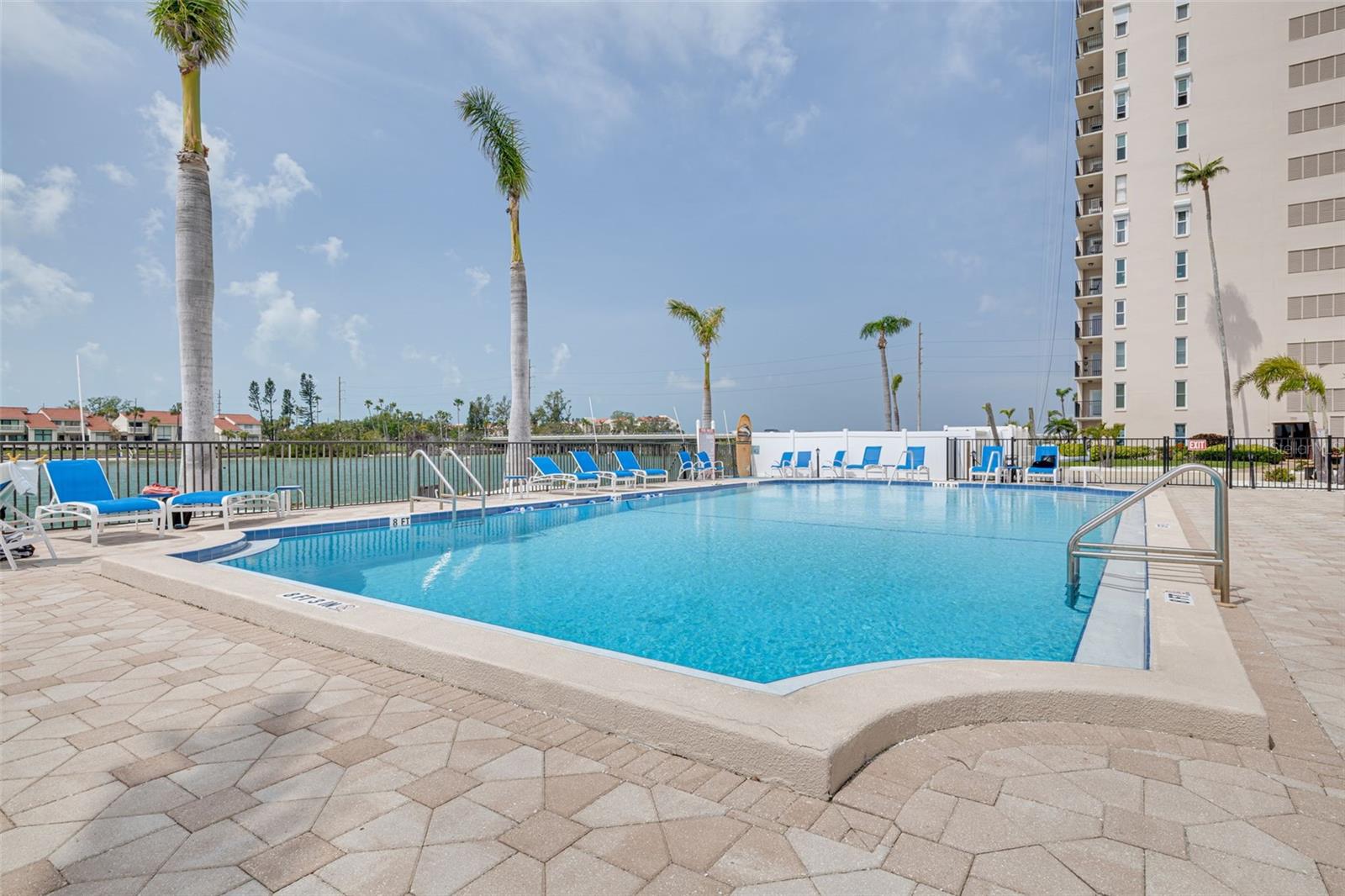 5220 BRITTANY DR S #210