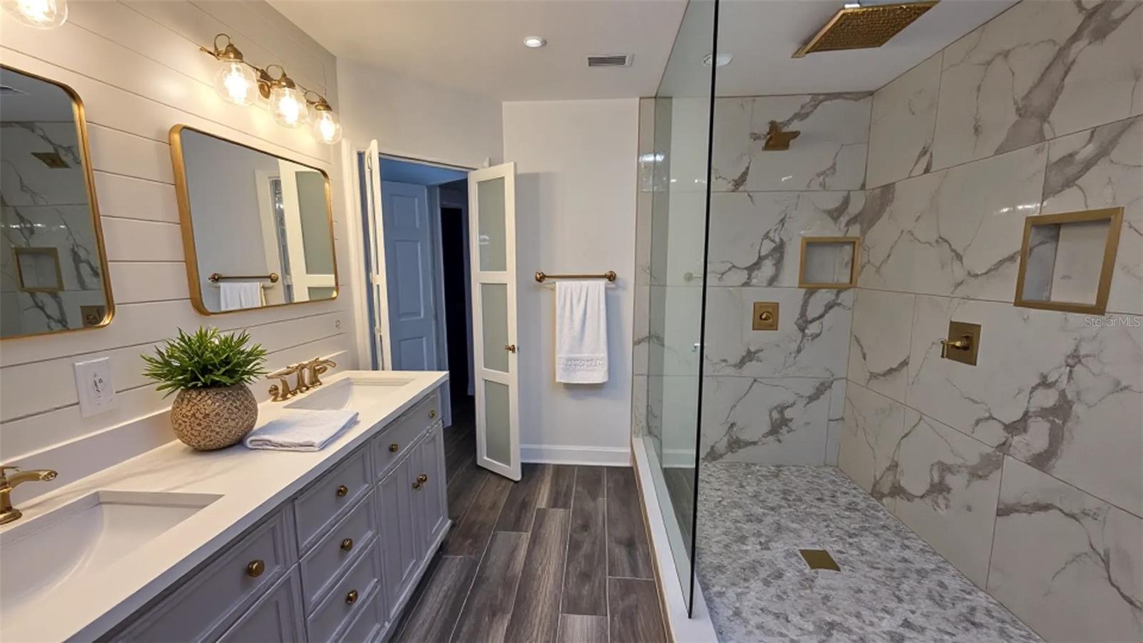 4820 W SAN MIGUEL ST