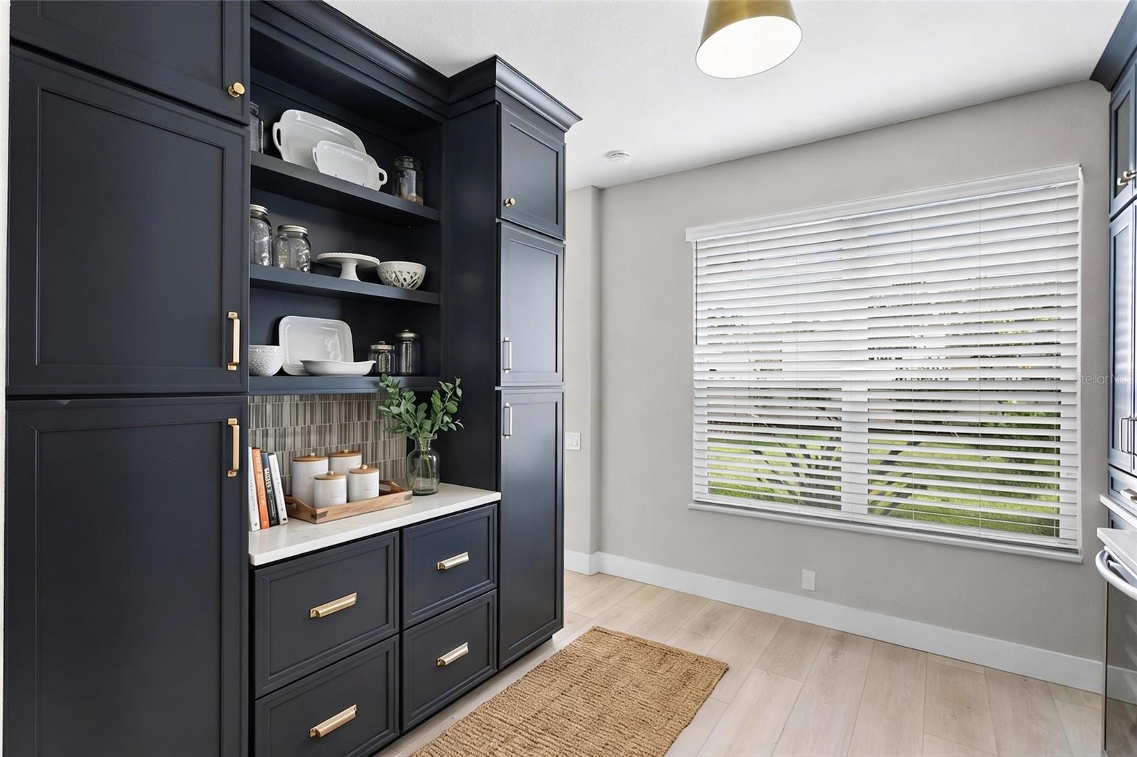 6114 NATIVE WOODS DR