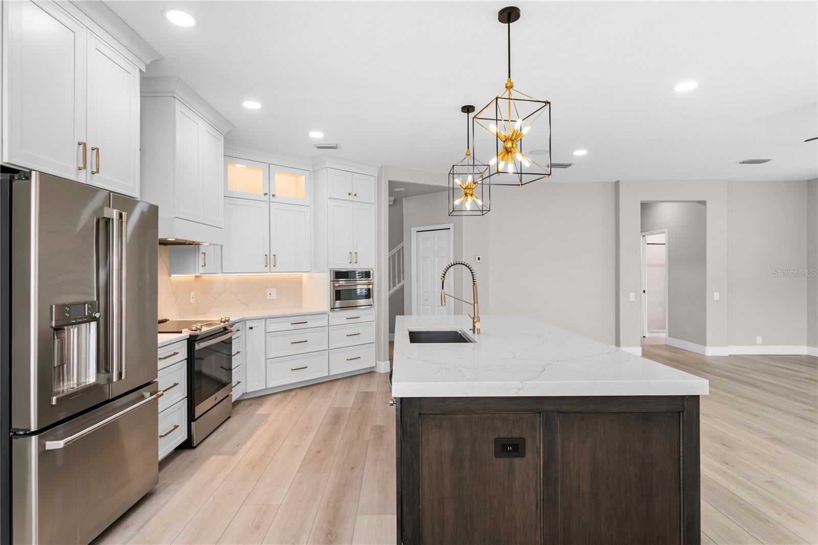 6114 NATIVE WOODS DR