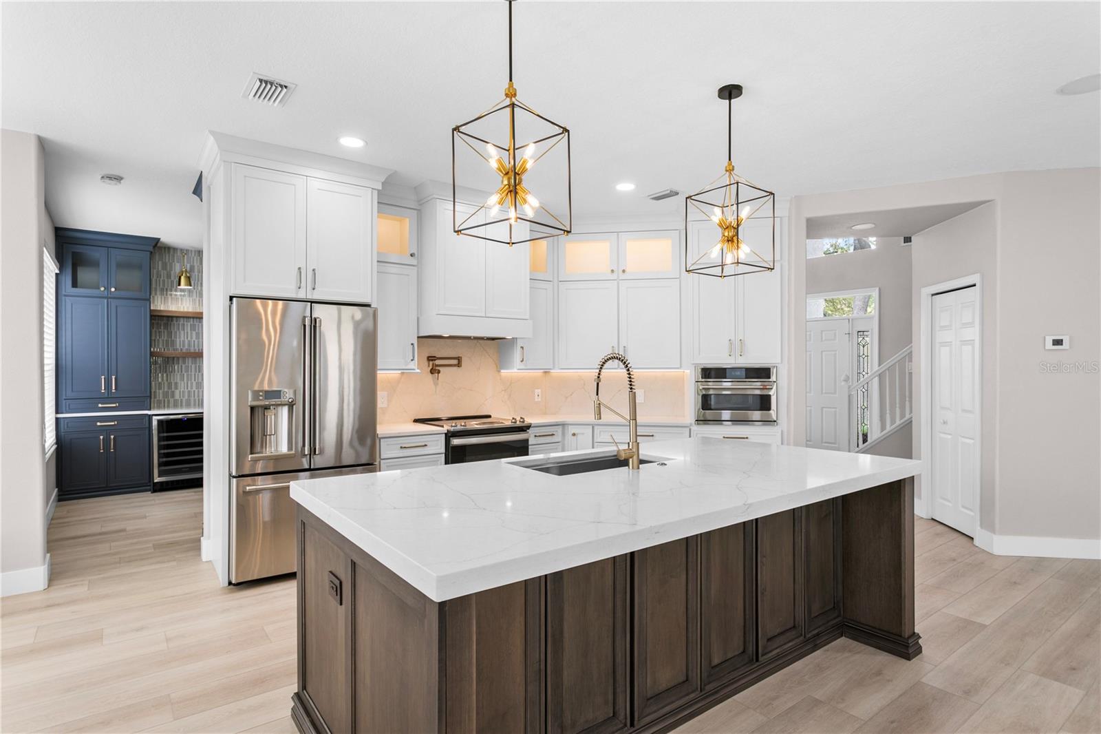 6114 NATIVE WOODS DR