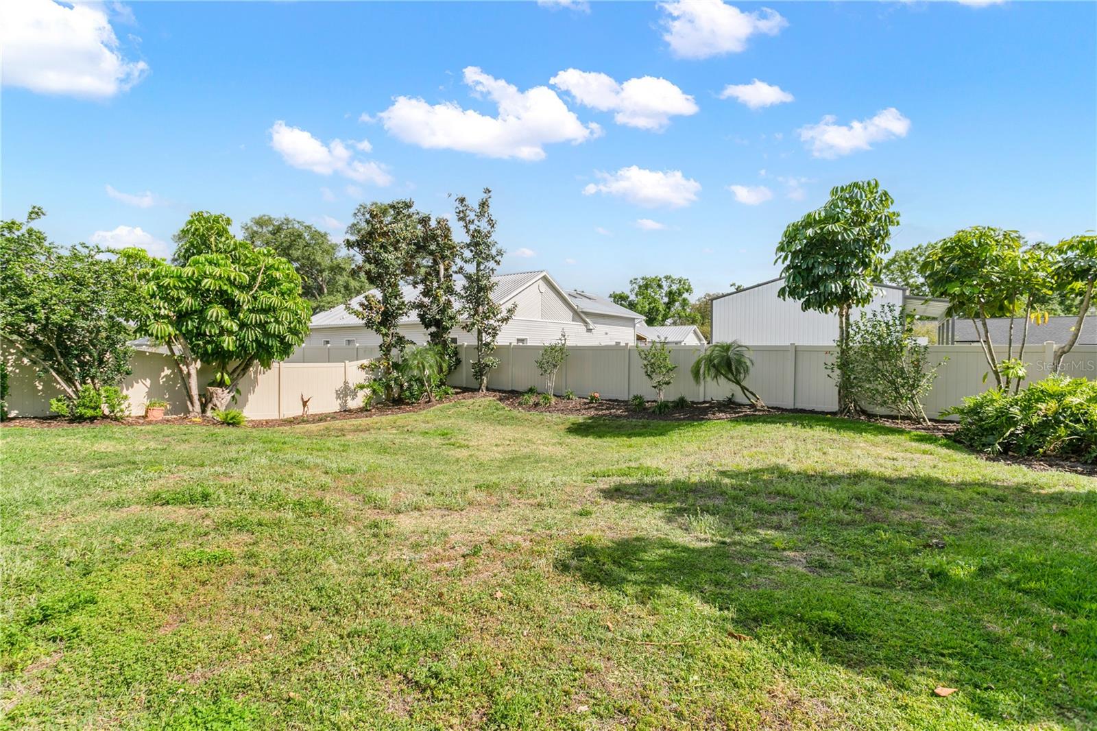 6114 NATIVE WOODS DR