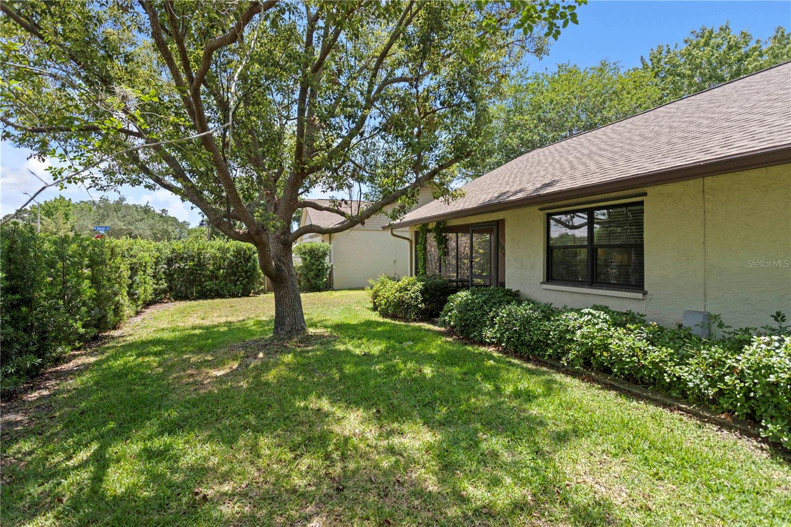 2449 BAY BERRY CT